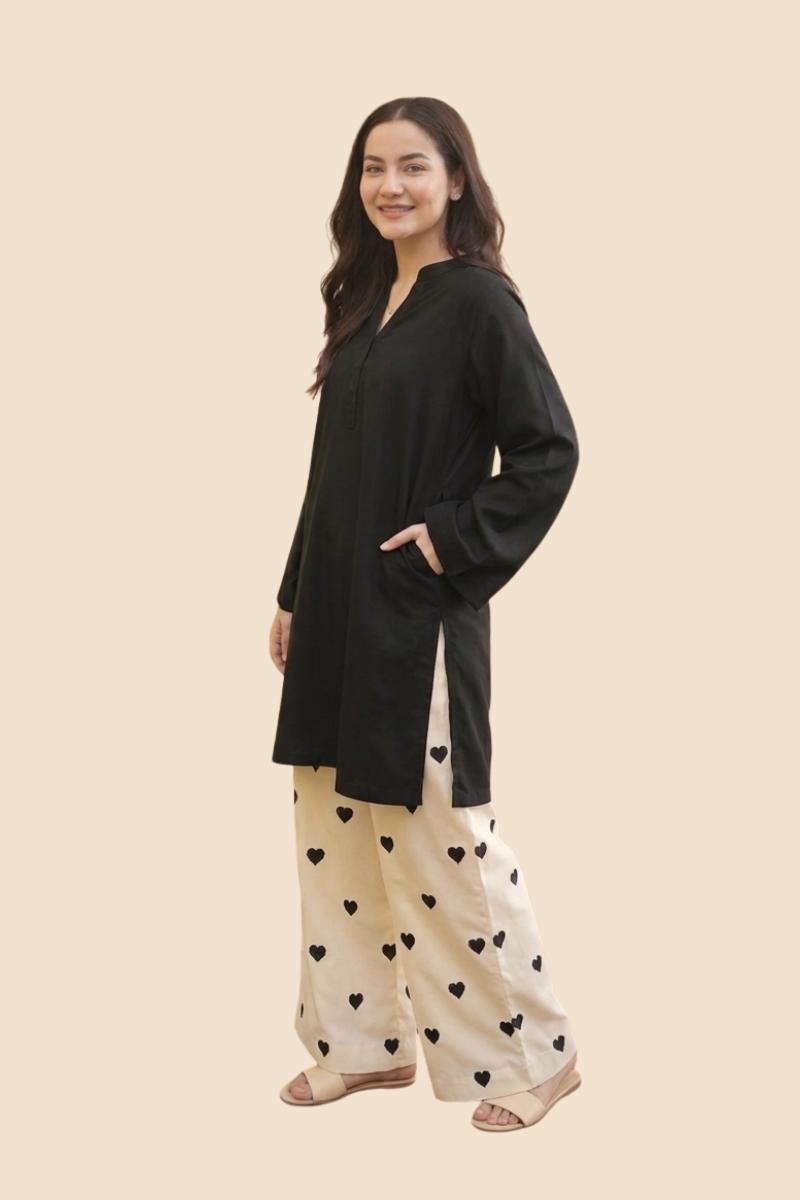 Women_Casual_2PC_Heart_Embroidery_V